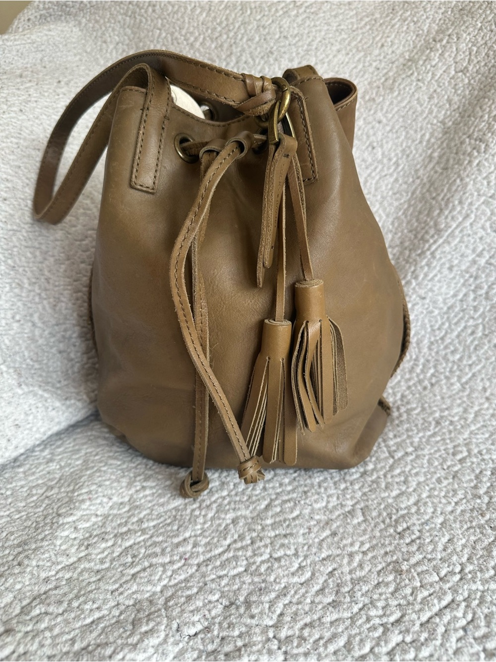 Lucky brand Vintage Leather Tassel Drawstring Bucket Bag in Brown